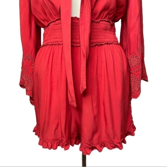 AMERICAN EAGLE Red Bell Sleeve Tie Front Romper size M - Picture 8 of 10